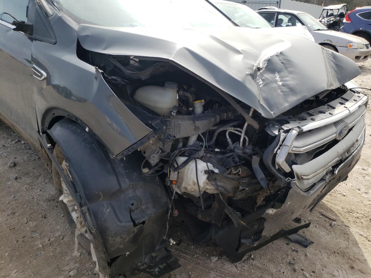 Photo 9 from auction – 2017 FORD ESCAPE SE with VIN 1FMCU9G98HUD90078