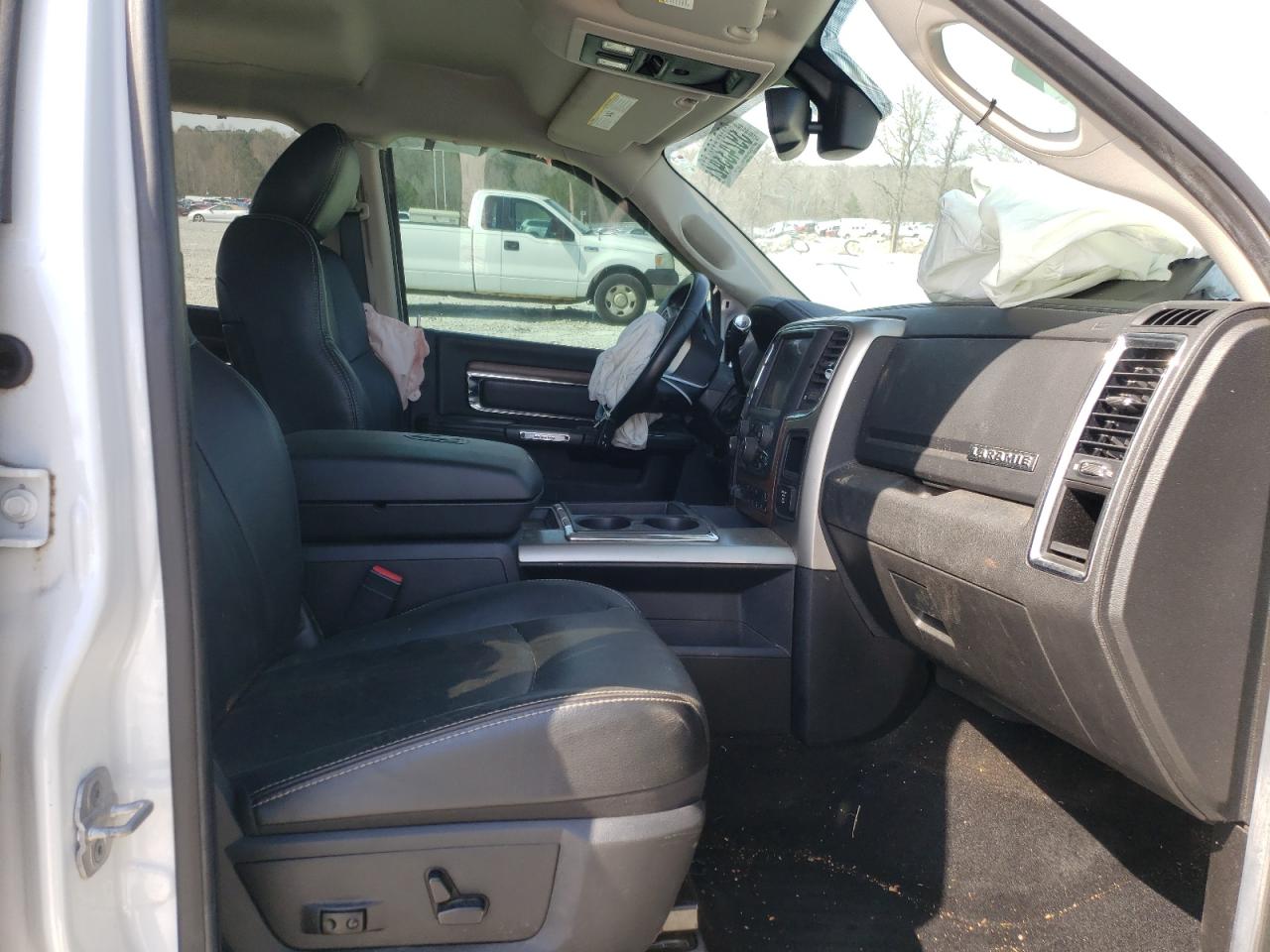 Photo 5 from auction – 2013 RAM 2500 LARAM with VIN 3C6UR5FL7DG550746