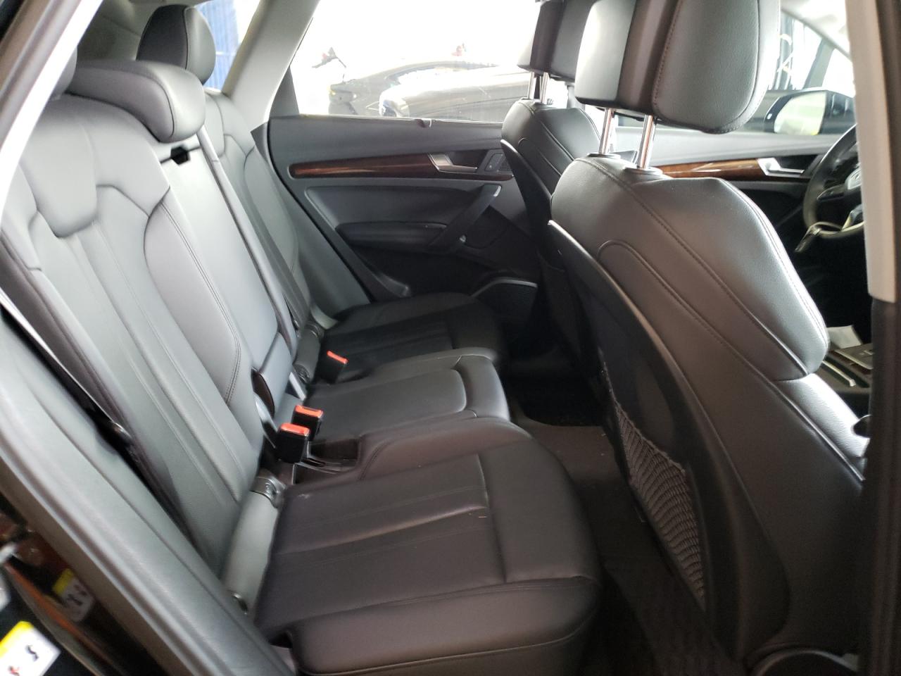 Photo 6 from auction – 2019 AUDI Q5 PREMIUM with VIN WA1BNAFY0K2139334