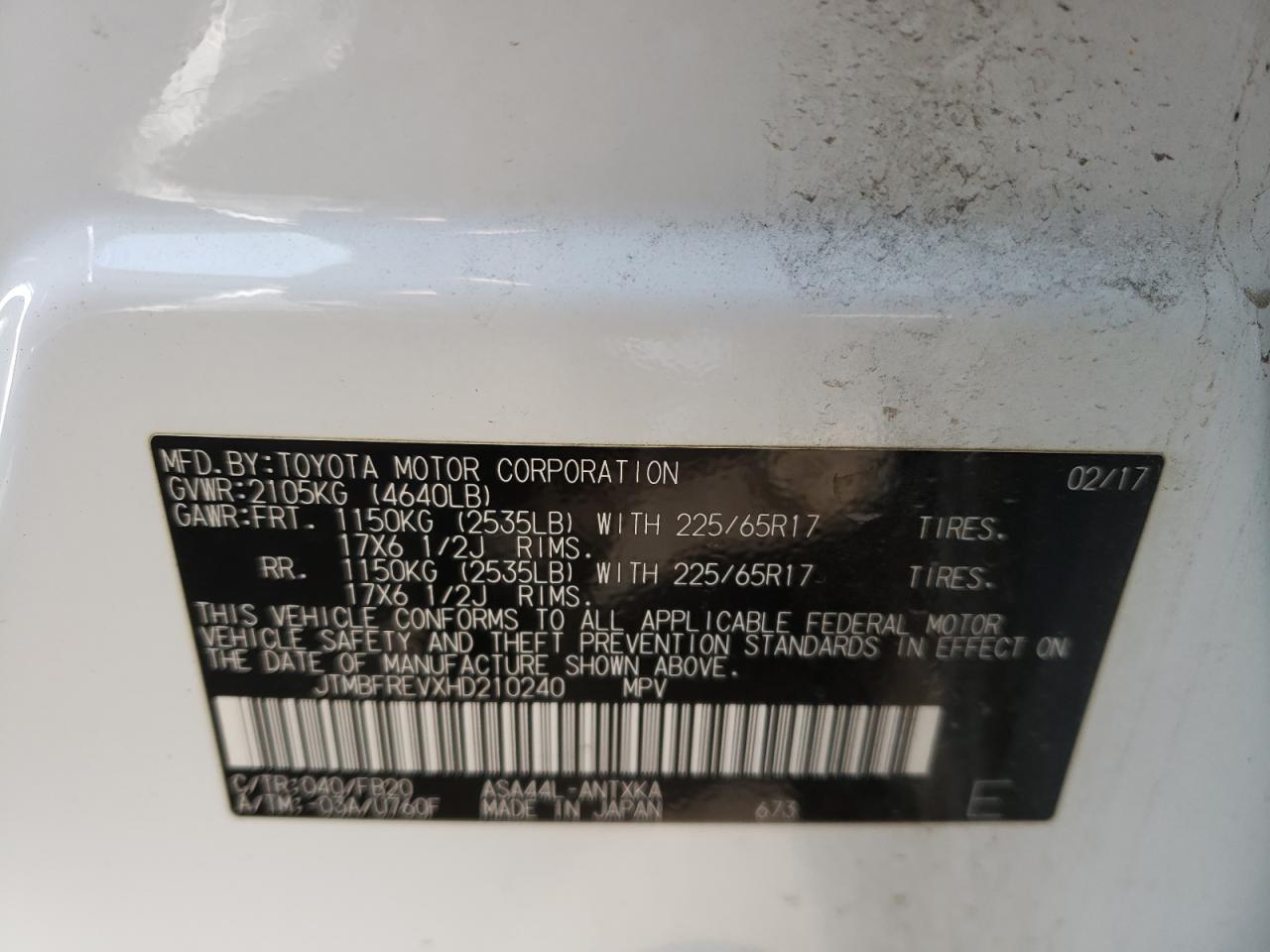 Photo 10 from auction – 2017 TOYOTA RAV4 LE with VIN JTMBFREVXHD210240