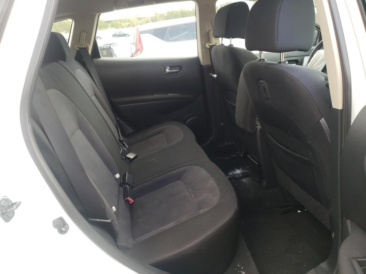 Photo 6 from auction – 2012 NISSAN ROGUE S with VIN JN8AS5MT7CW297550