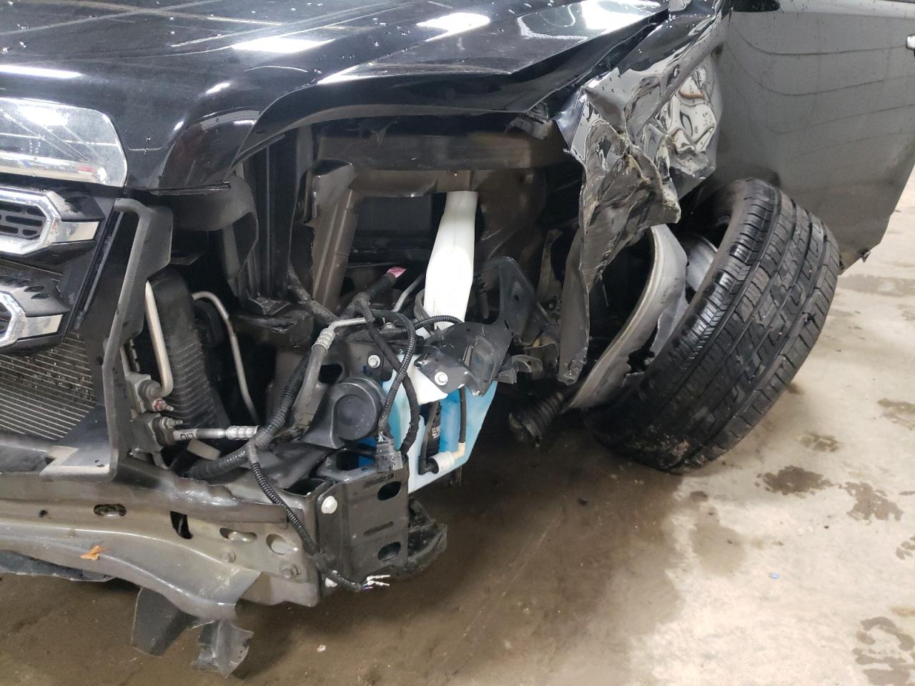 Photo 9 from auction – 2016 GMC TERRAIN SL with VIN 2GKFLUE37G6204151
