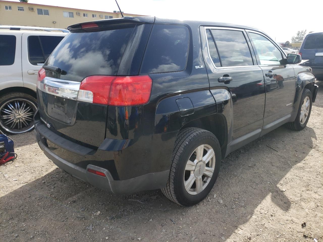 Photo 4 from auction – 2015 GMC TERRAIN SL with VIN 2GKALMEK8F6410286