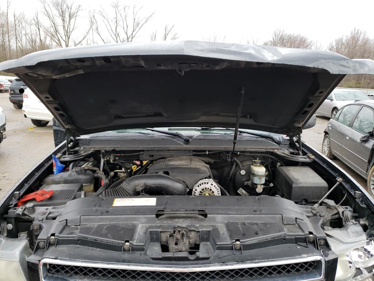 Photo 7 from auction – 2007 CHEVROLET SUBURBAN K with VIN 3GNFK16377G104588