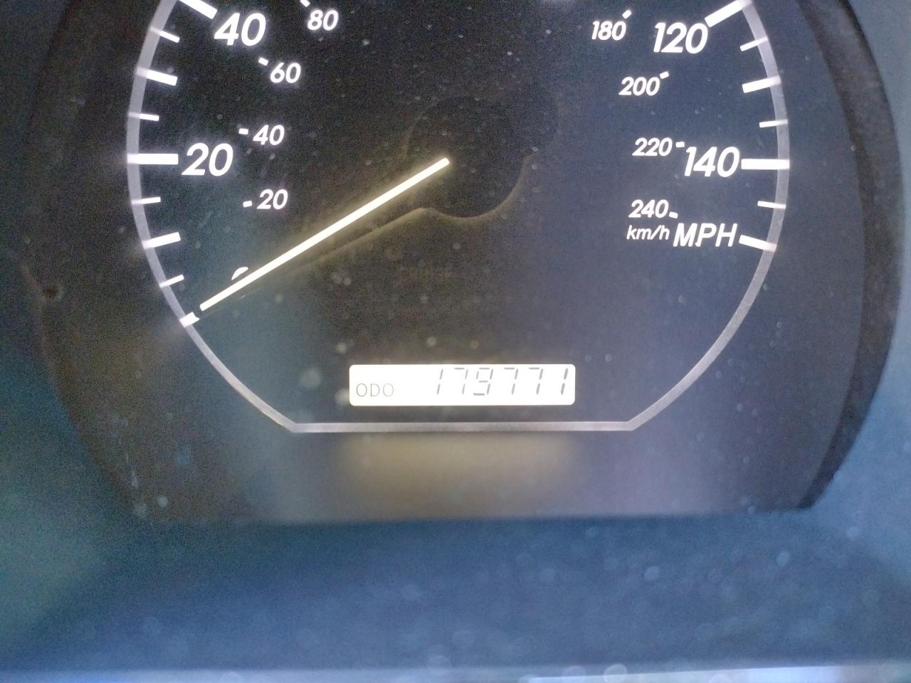 Photo 8 from auction – 2005 LEXUS RX 330 with VIN 2T2HA31U75C072440