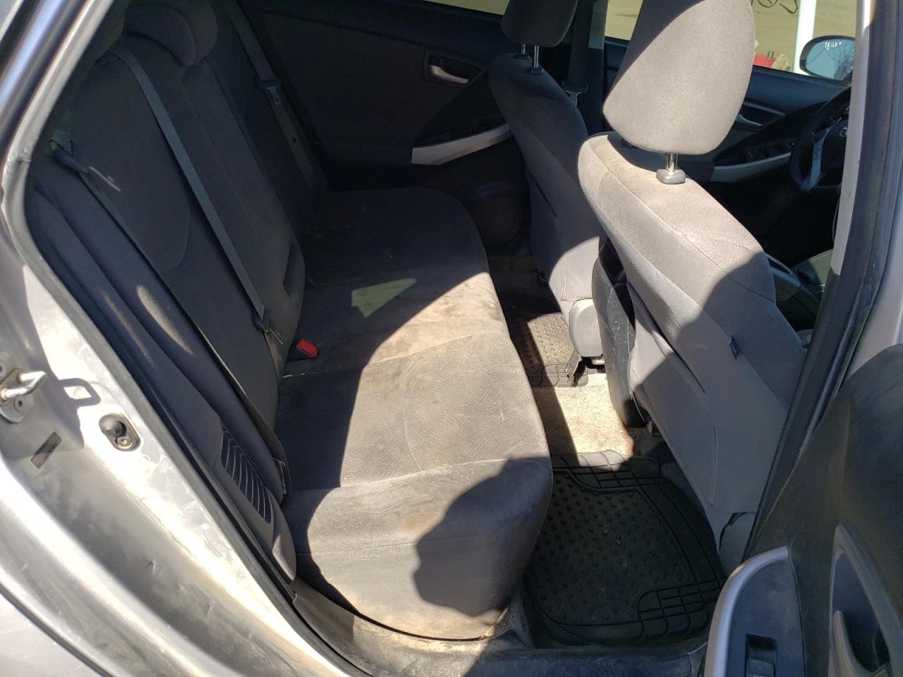 Photo 6 from auction – 2012 TOYOTA PRIUS with VIN JTDKN3DU1C5401766