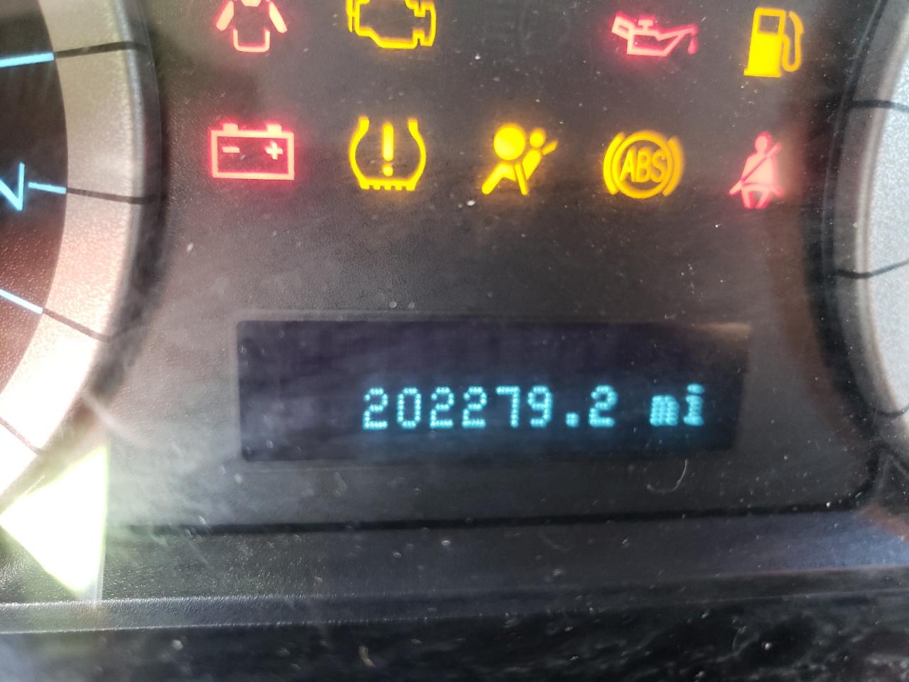 Photo 8 from auction – 2010 FORD ESCAPE XLT with VIN 1FMCU0D78AKD04705