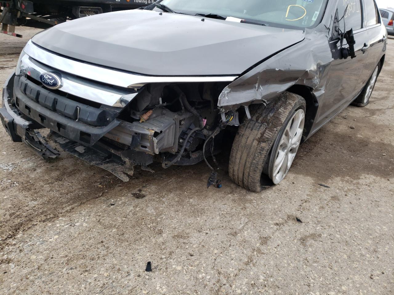 Photo 9 from auction – 2012 FORD FUSION SE with VIN 3FAHP0HA3CR376813