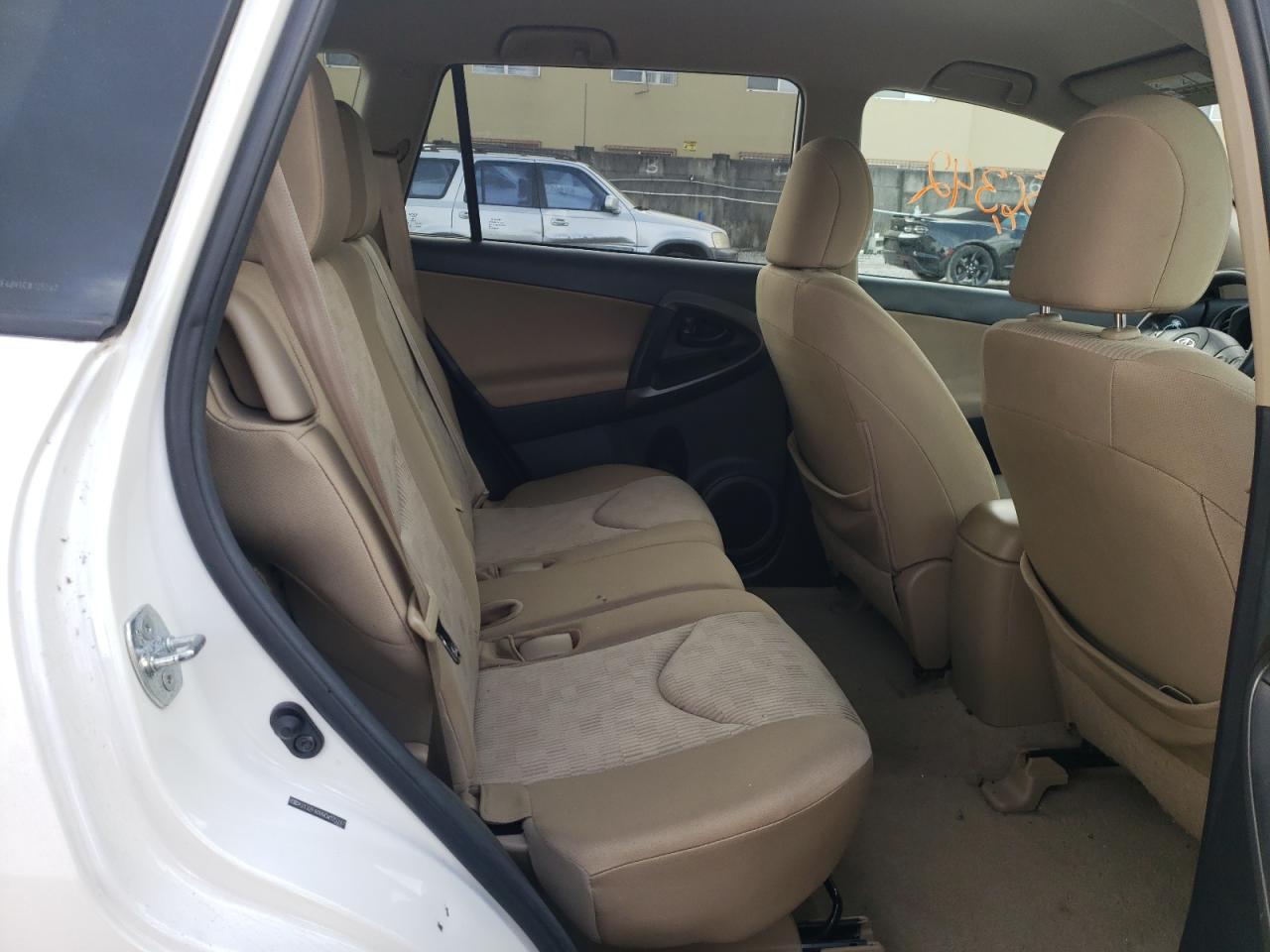 Photo 6 from auction – 2012 TOYOTA RAV4 with VIN 2T3ZF4DV6CW125247