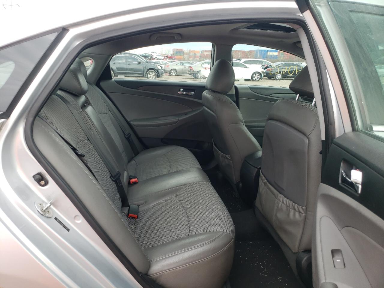 Foto 6 de la subasta – 2012 HYUNDAI SONATA SE con VIN 5NPEC4AB6CH358277