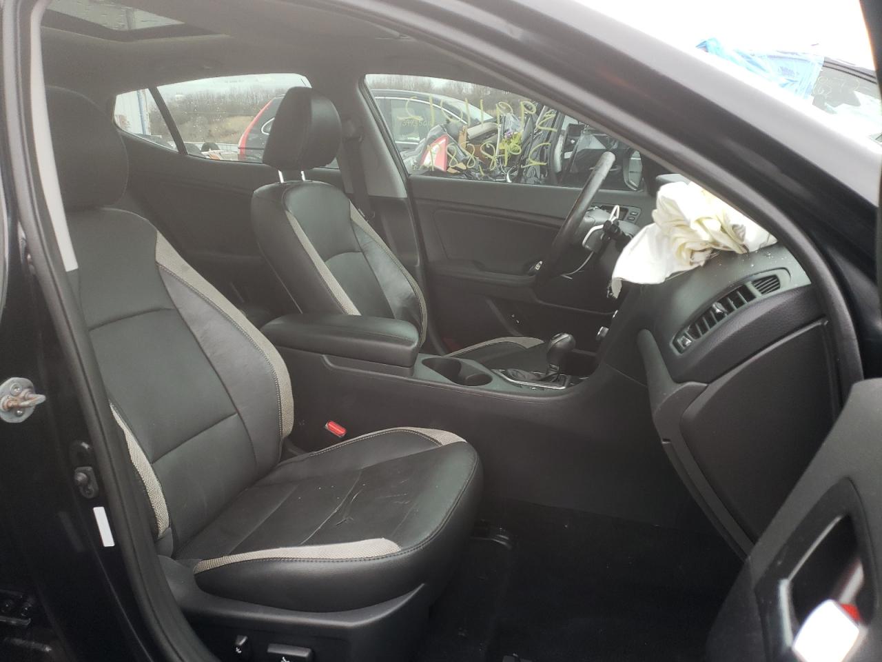 Photo 5 from auction – 2013 KIA OPTIMA SX with VIN 5XXGR4A64DG101111