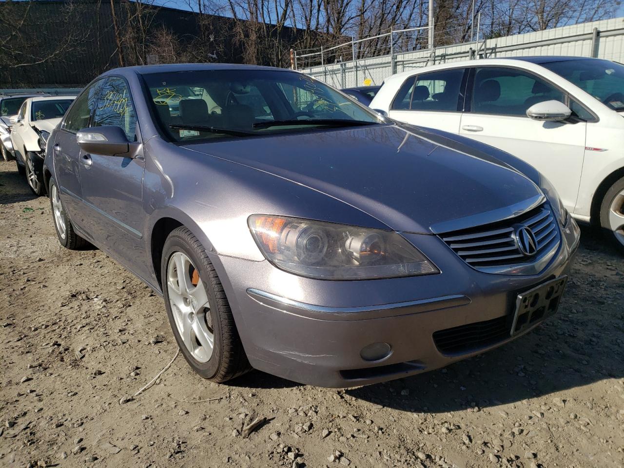 ACURA RL 2008 with VIN JH4KB16628C002782 - Photo from auction