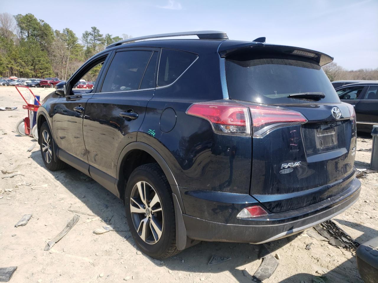 Photo 3 from auction – 2018 TOYOTA RAV4 ADVEN with VIN JTMRFREV8JJ221632