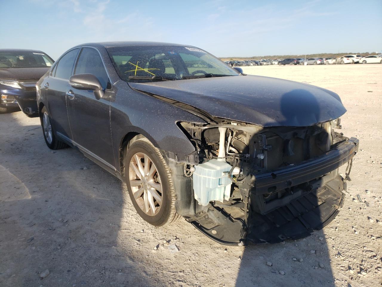 LEXUS ES 350 2012 مع رقم تعريف المركبة JTHBK1EG5C2498315 - صورة من المزاد