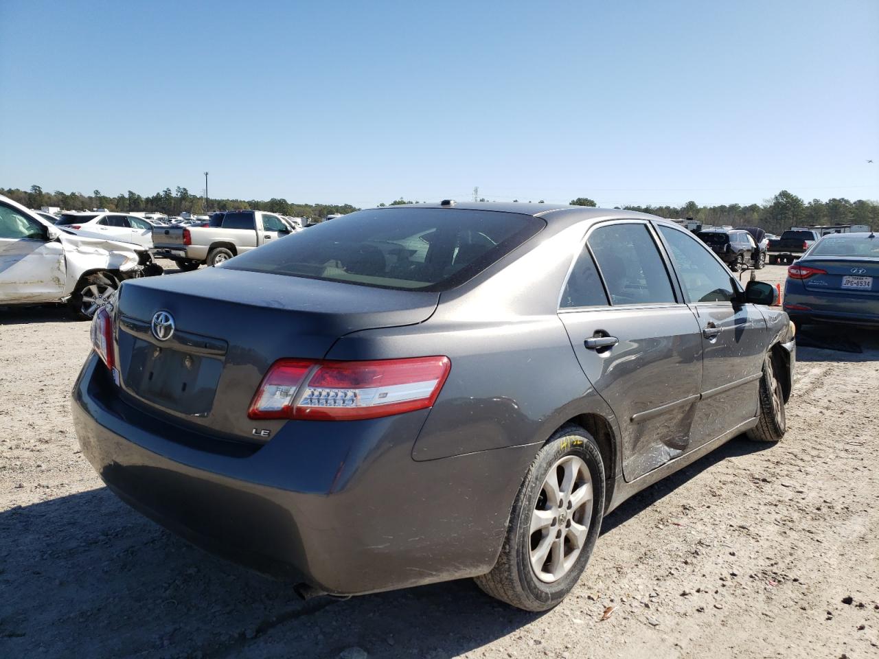 Photo 4 from auction – 2011 TOYOTA CAMRY BASE with VIN 4T4BF3EK1BR136136