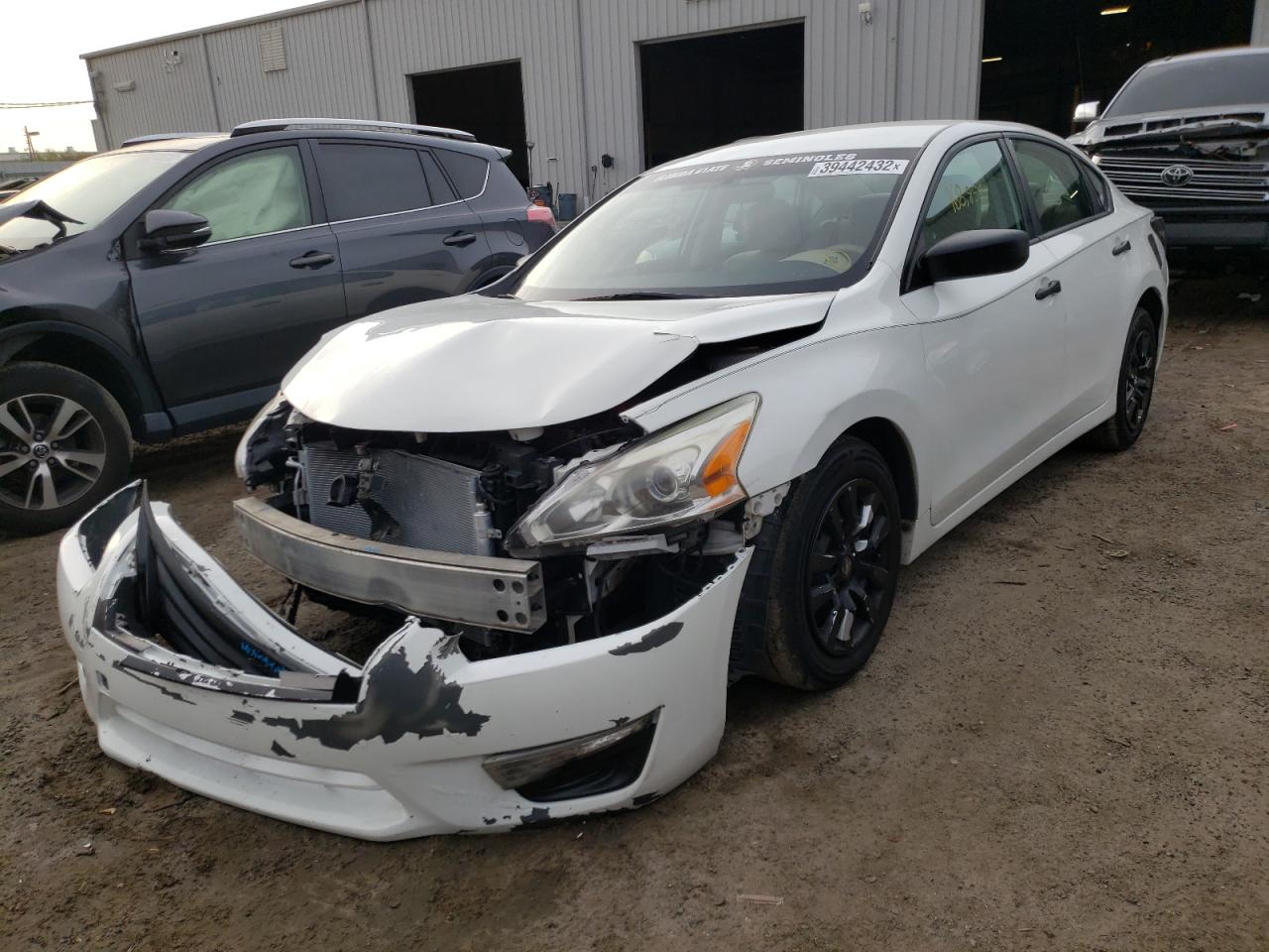 Photo 2 from auction – 2015 NISSAN ALTIMA 2.5 with VIN 1N4AL3APXFC454701
