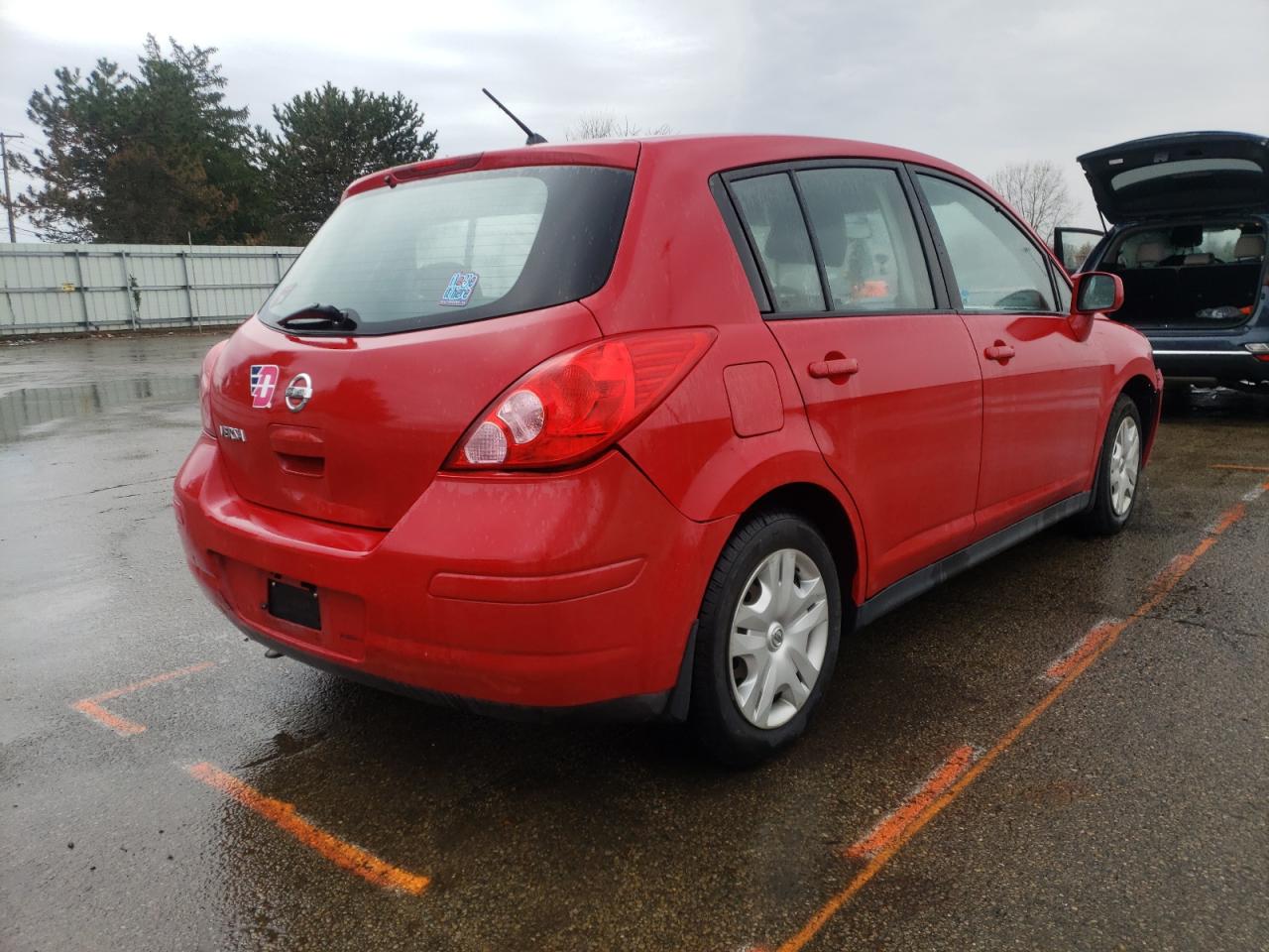 Photo 4 from auction – 2010 NISSAN VERSA S with VIN 3N1BC1CP0AL406172