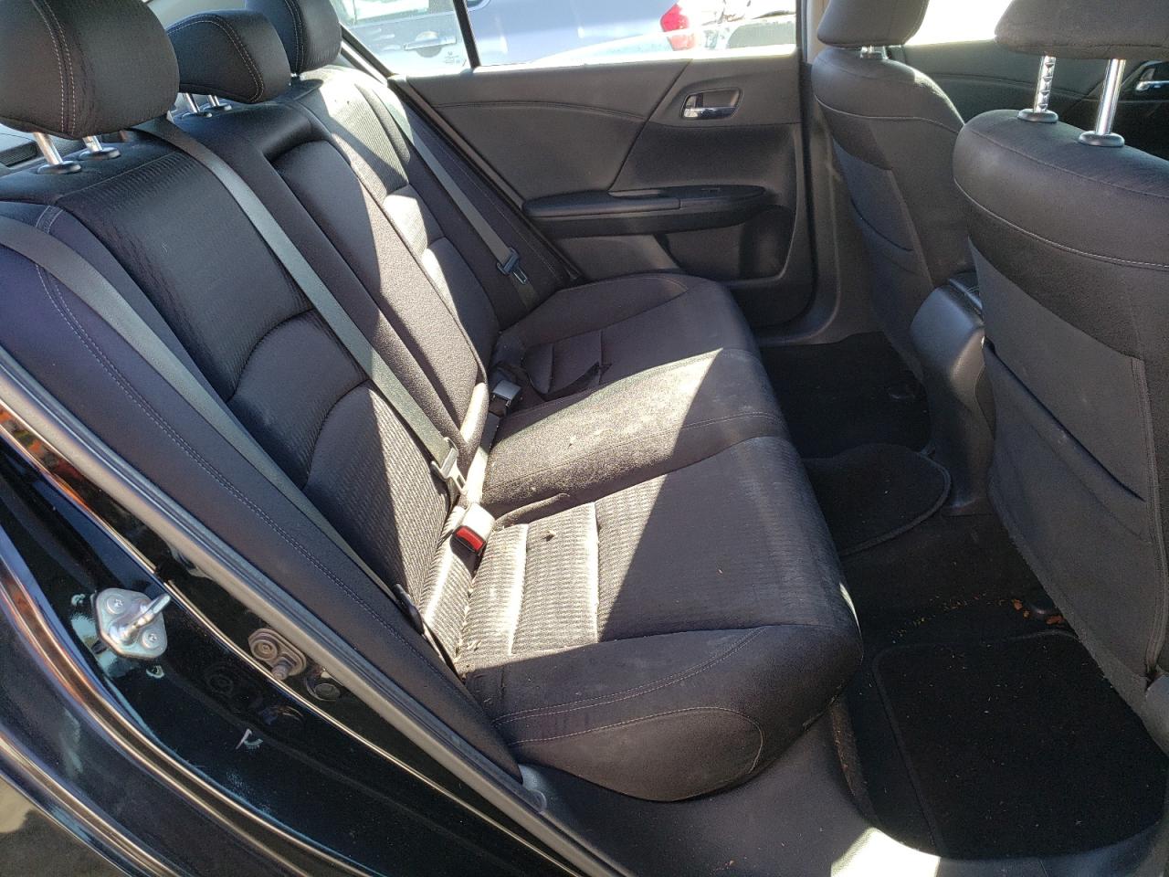 Photo 6 from auction – 2015 HONDA ACCORD SPO with VIN 1HGCR2F58FA227345