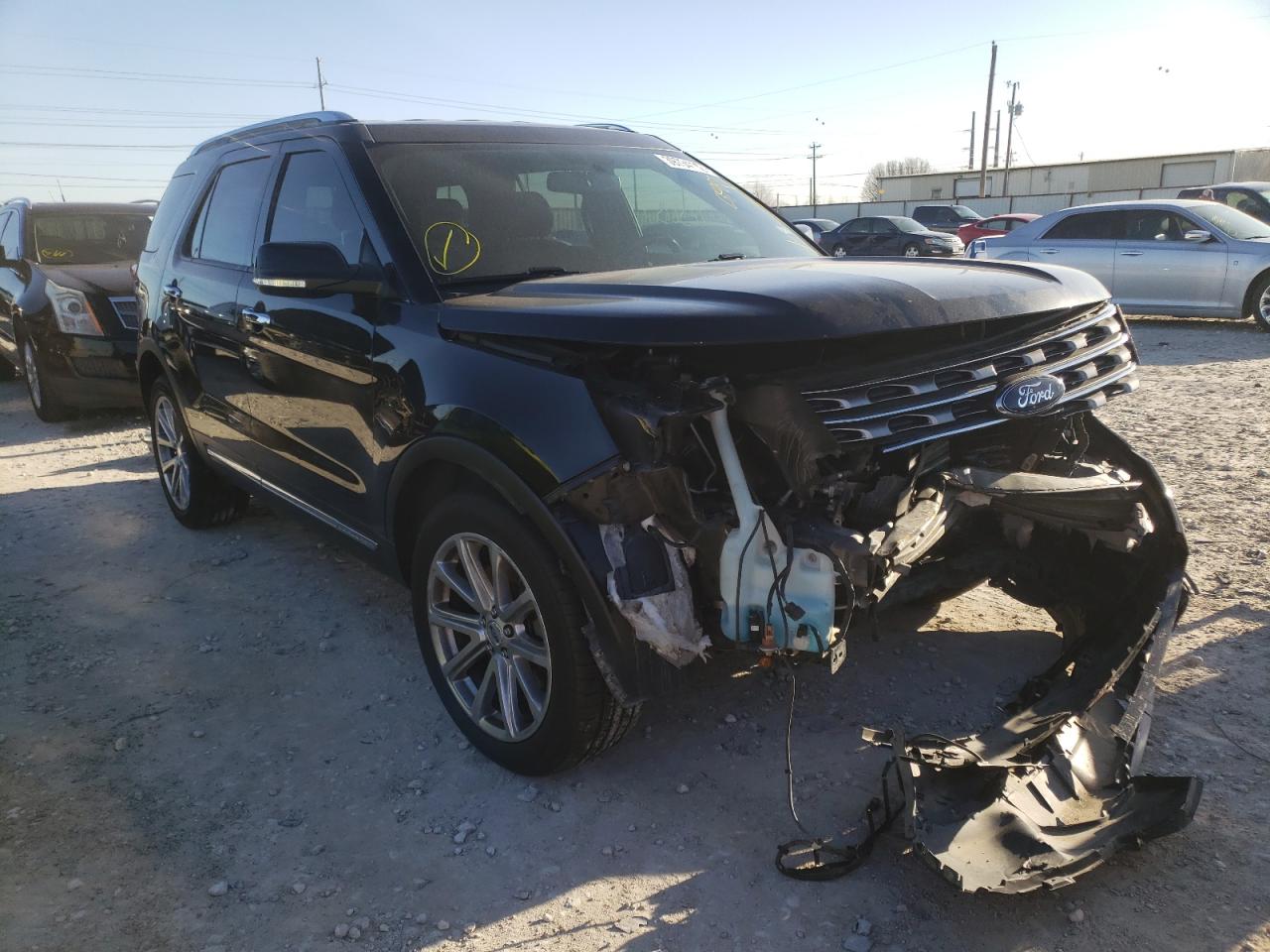 FORD EXPLORER L 2017 con VIN 1FM5K8F85HGC35987 - Foto de la subasta