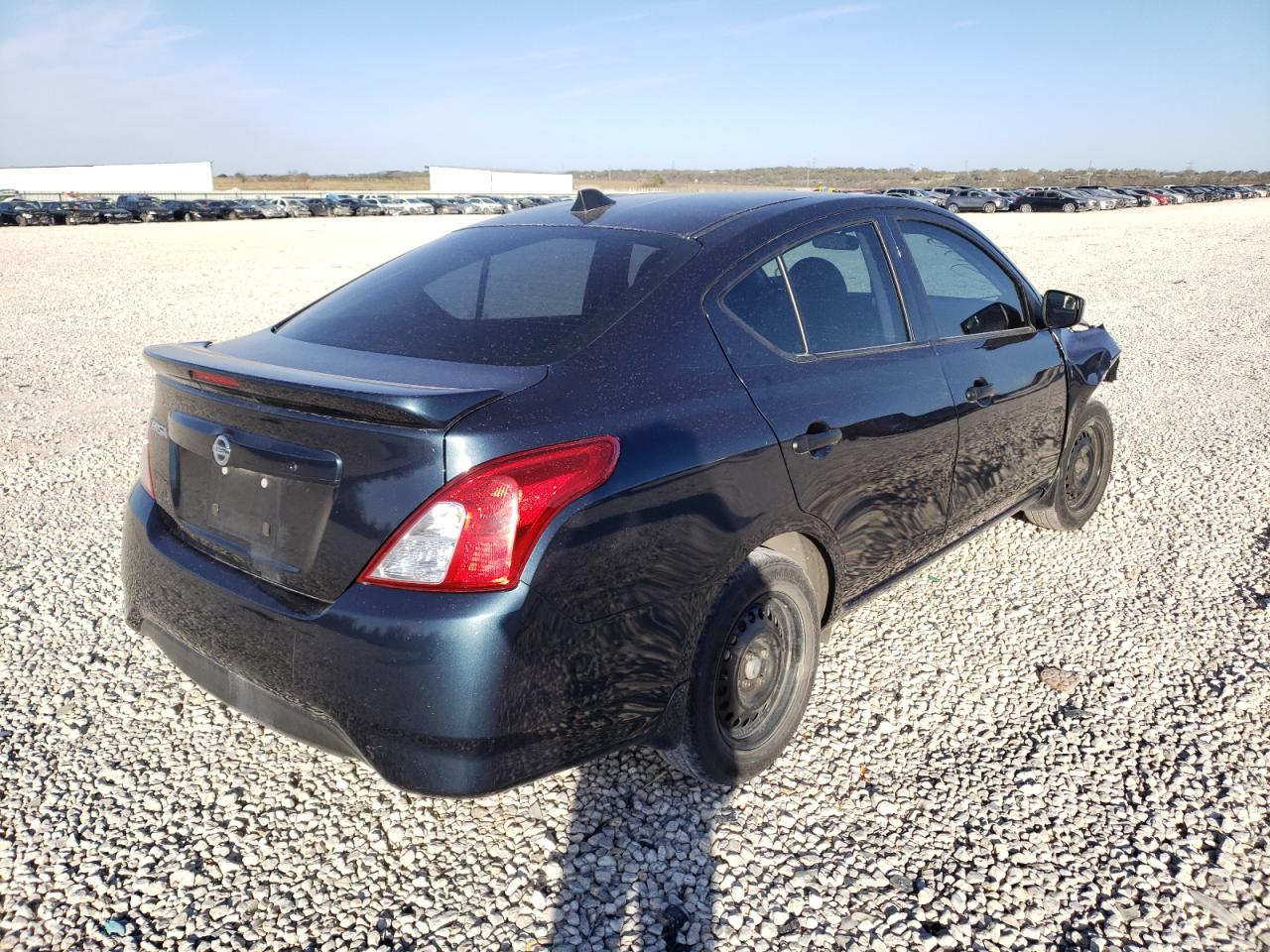Photo 4 from auction – 2017 NISSAN VERSA S with VIN 3N1CN7AP1HL851048