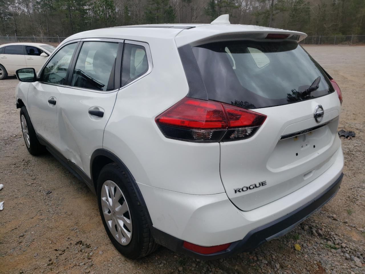 Photo 3 from auction – 2017 NISSAN ROGUE S with VIN KNMAT2MT9HP511057