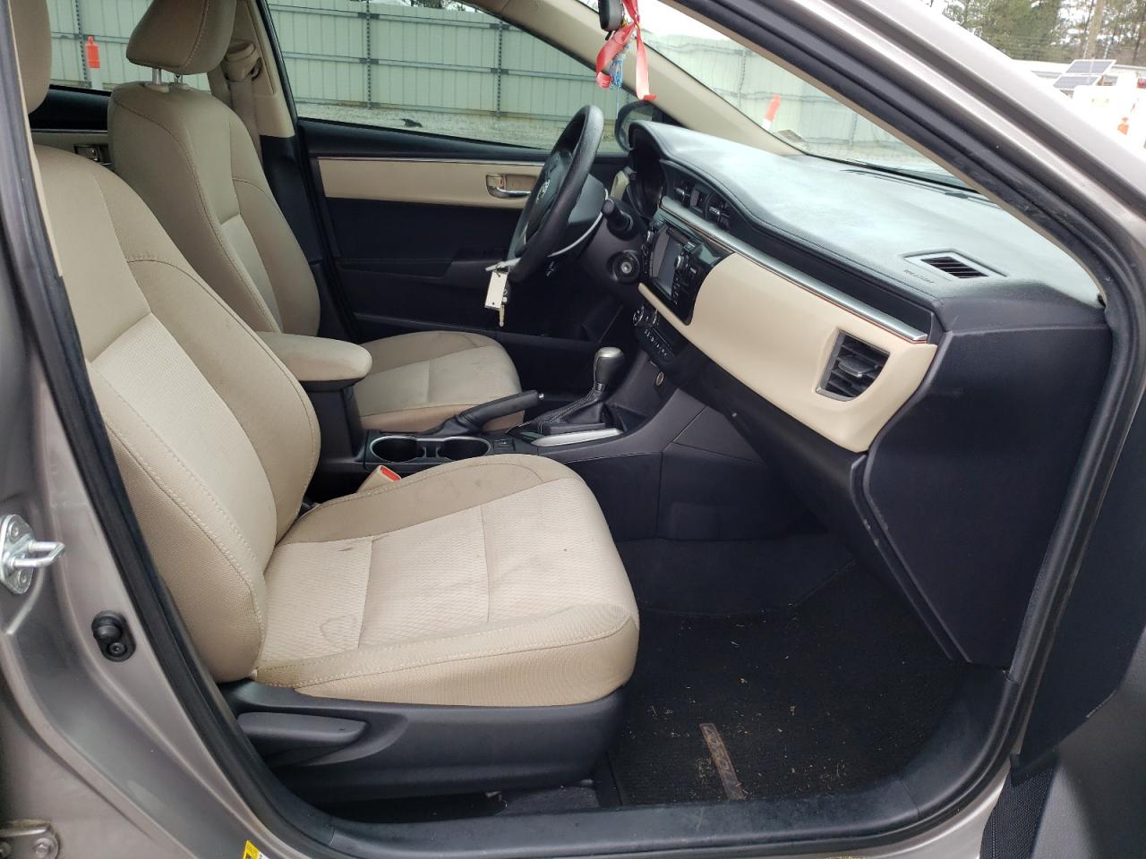 Photo 5 from auction – 2015 TOYOTA COROLLA L with VIN 2T1BURHE4FC369430