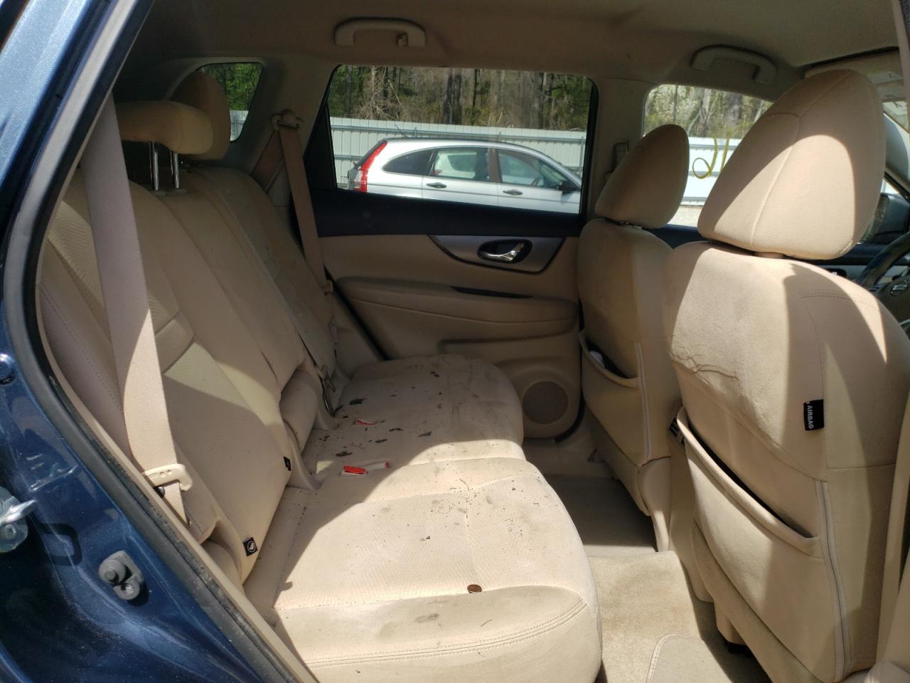 Photo 6 from auction – 2015 NISSAN ROGUE S with VIN KNMAT2MT3FP582834