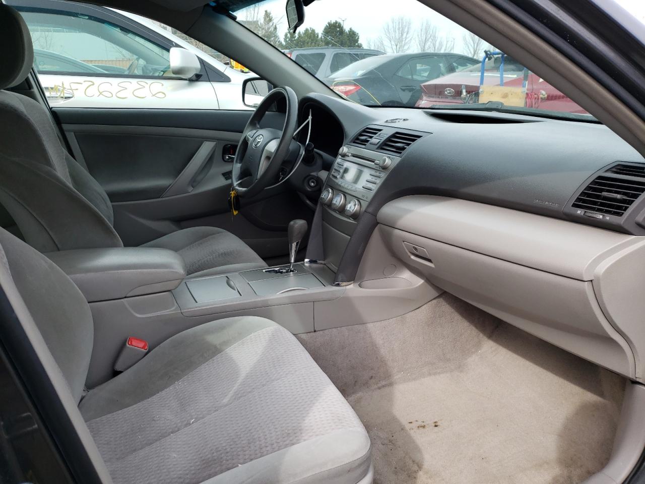 Photo 5 from auction – 2011 TOYOTA CAMRY BASE with VIN 4T1BF3EK1BU161161