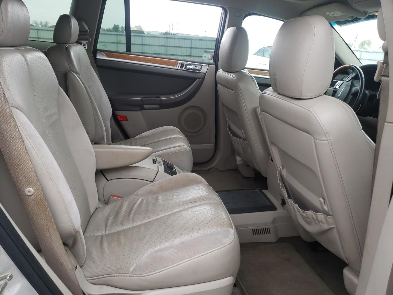 Photo 6 from auction – 2005 CHRYSLER PACIFICA L with VIN 2C8GF78405R587860