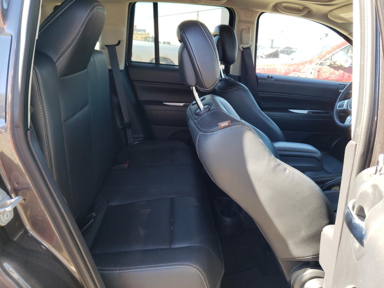 Photo 6 from auction – 2016 JEEP COMPASS LA with VIN 1C4NJDEB0GD588148