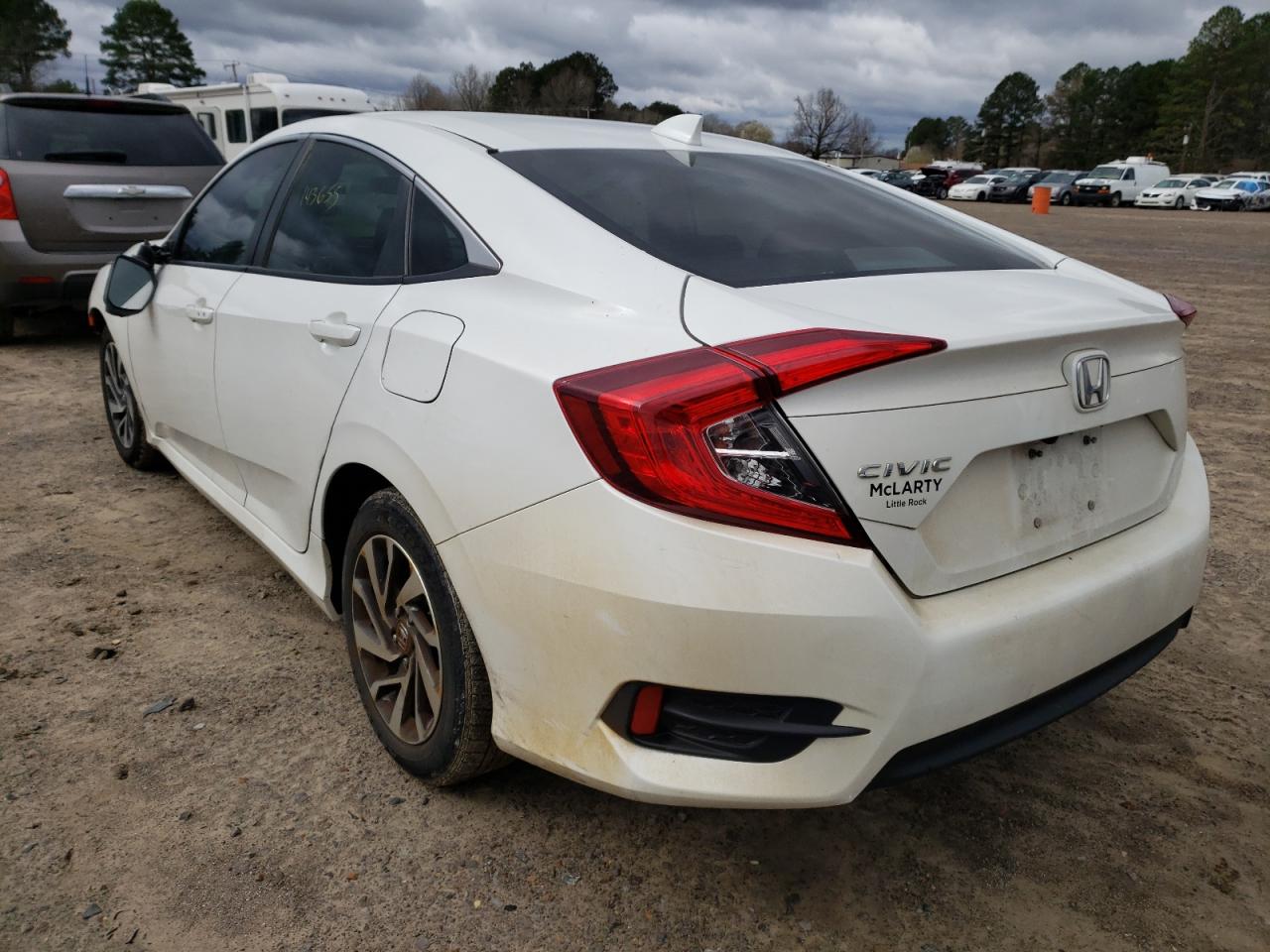 Photo 3 from auction – 2018 HONDA CIVIC EX with VIN 2HGFC2F71JH575255