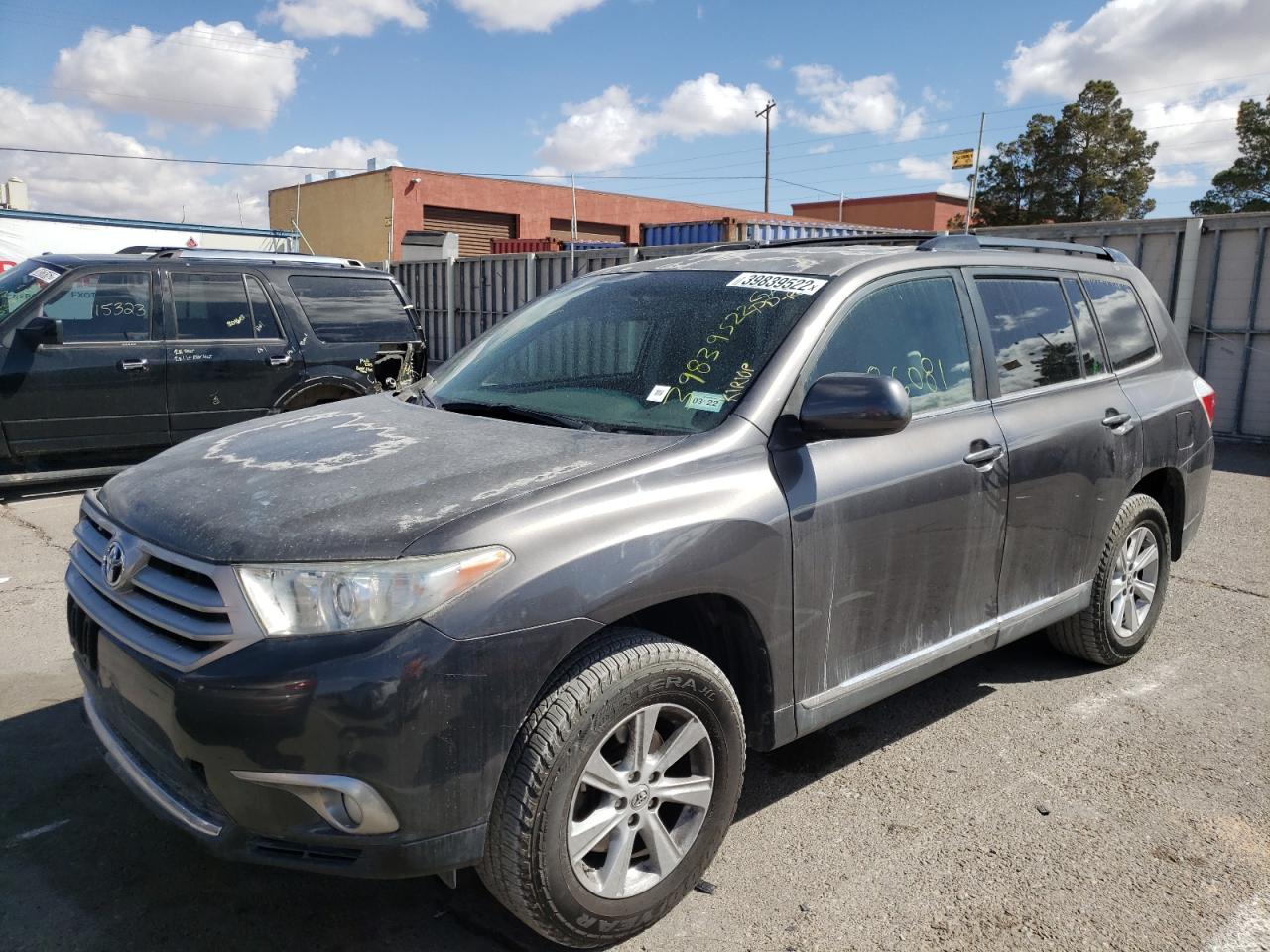 Photo 2 from auction – 2012 TOYOTA HIGHLANDER with VIN 5TDZA3EH9CS020415