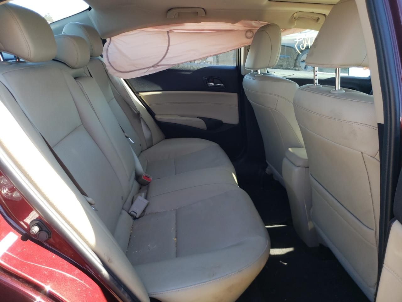 Photo 6 from auction – 2016 ACURA ILX PREMIU with VIN 19UDE2F78GA005178