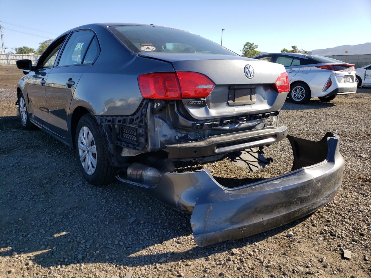 Photo 3 from auction – 2011 VOLKSWAGEN JETTA BASE with VIN 3VW1K7AJ1BM374855