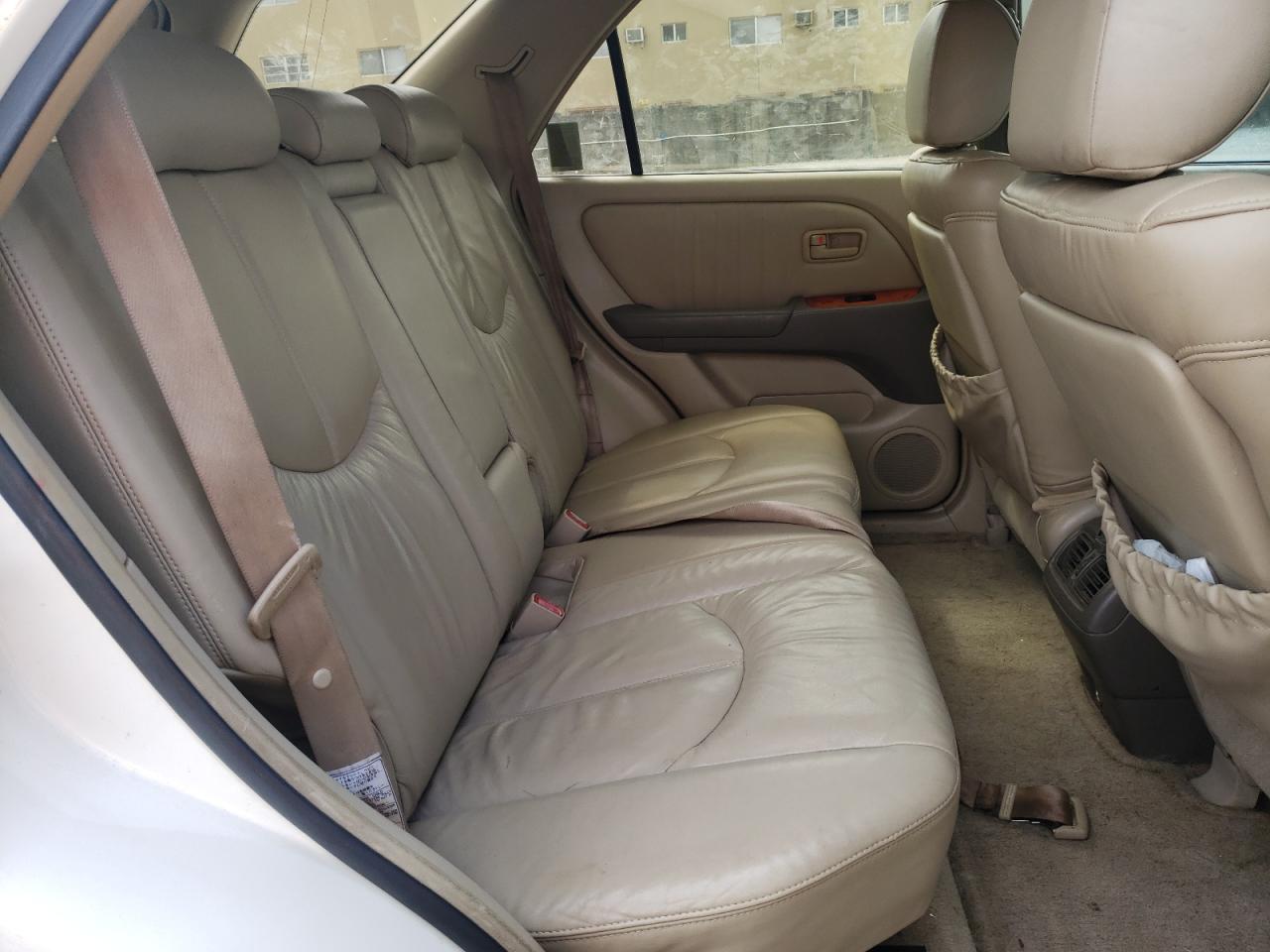 Photo 6 from auction – 1999 LEXUS RX 300 with VIN JT6HF10U2X0066657