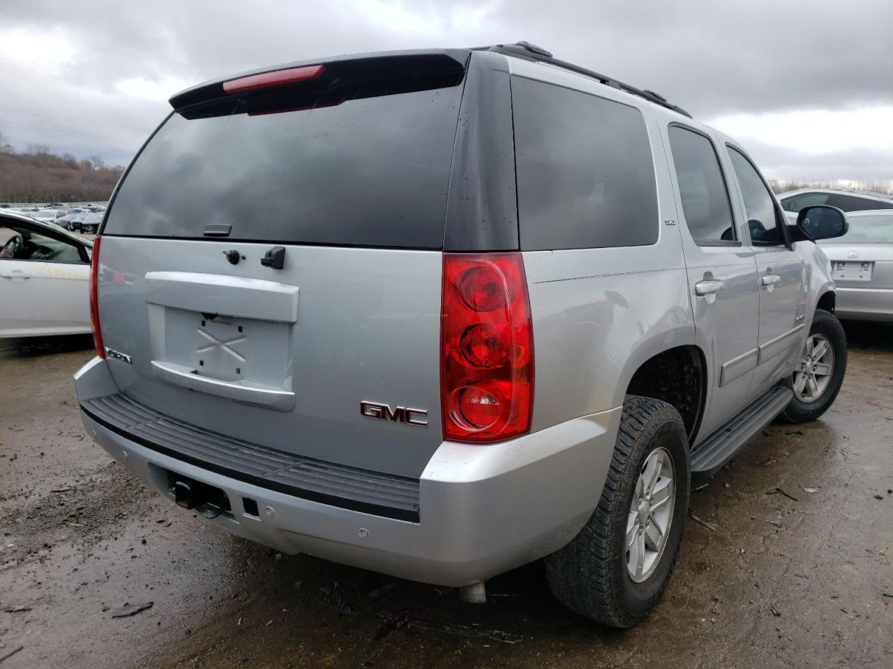 Photo 4 from auction – 2013 GMC YUKON SLT with VIN 1GKS1CE08DR117234