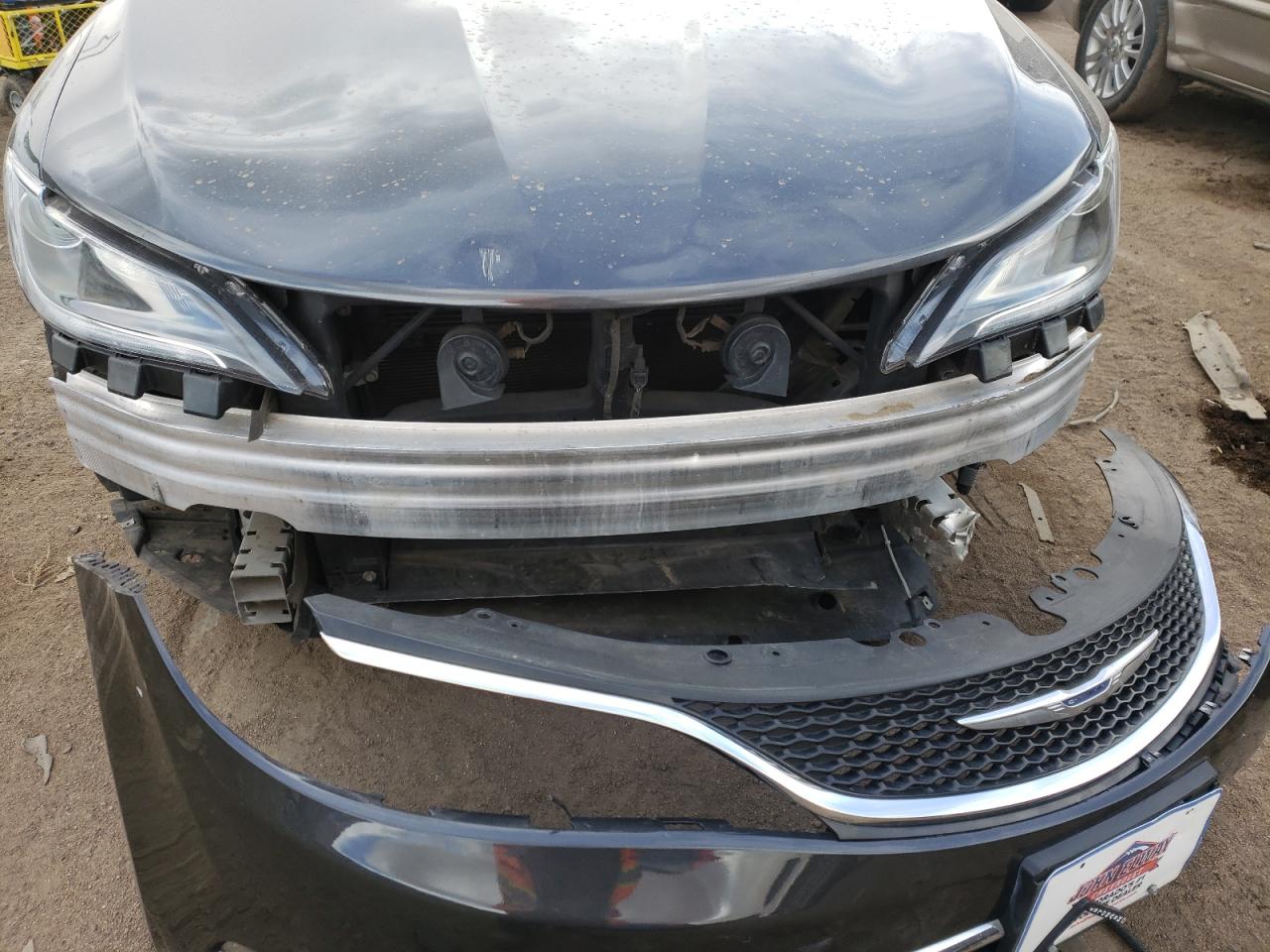 Photo 9 from auction – 2015 CHRYSLER 200 LIMITE with VIN 1C3CCCAB8FN752003