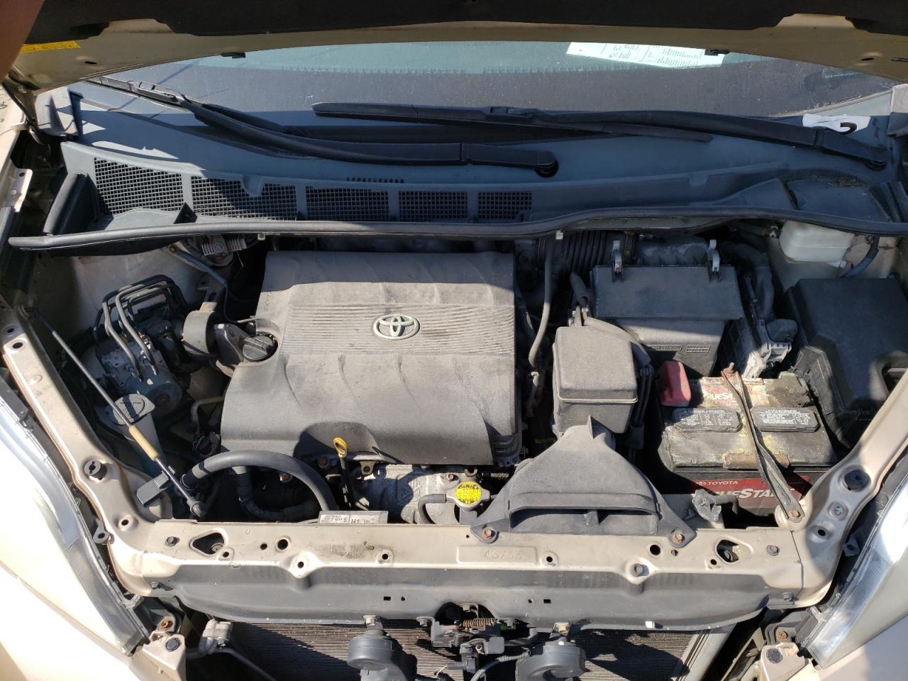 Photo 7 from auction – 2011 TOYOTA SIENNA LE with VIN 5TDKK3DC3BS016072