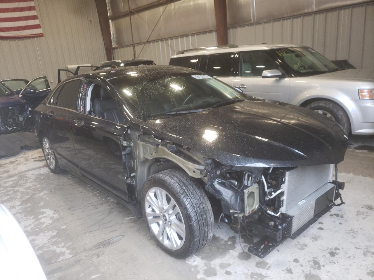 LINCOLN MKZ 2013 with VIN 3LN6L2G97DR825908 - Photo from auction
