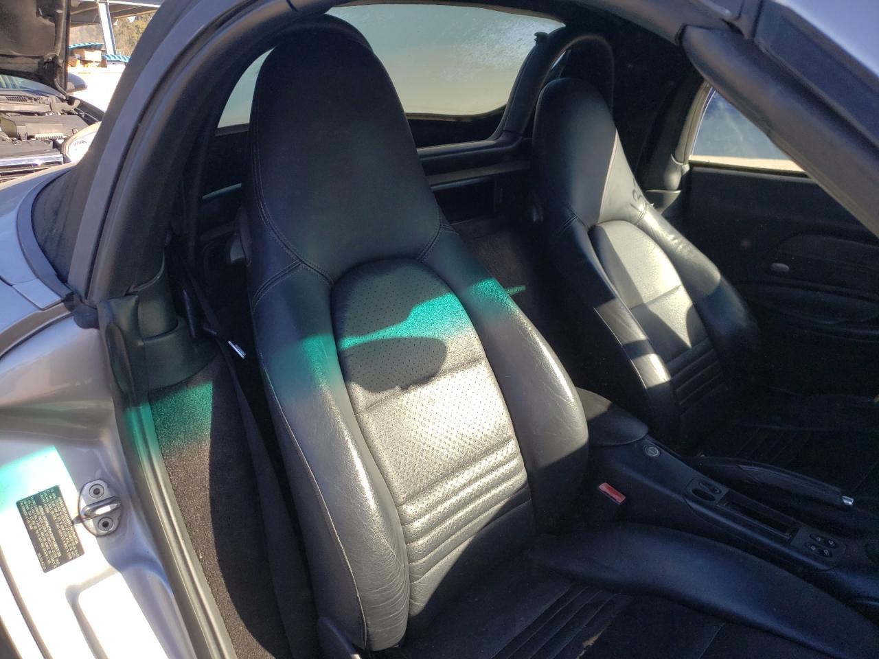Photo 6 from auction – 2001 PORSCHE BOXSTER with VIN WP0CA29891U627207