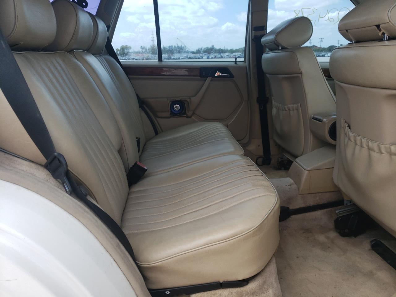 Photo 6 from auction – 1995 MERCEDES-BENZ E 320 with VIN WDBEA92E8SF308502
