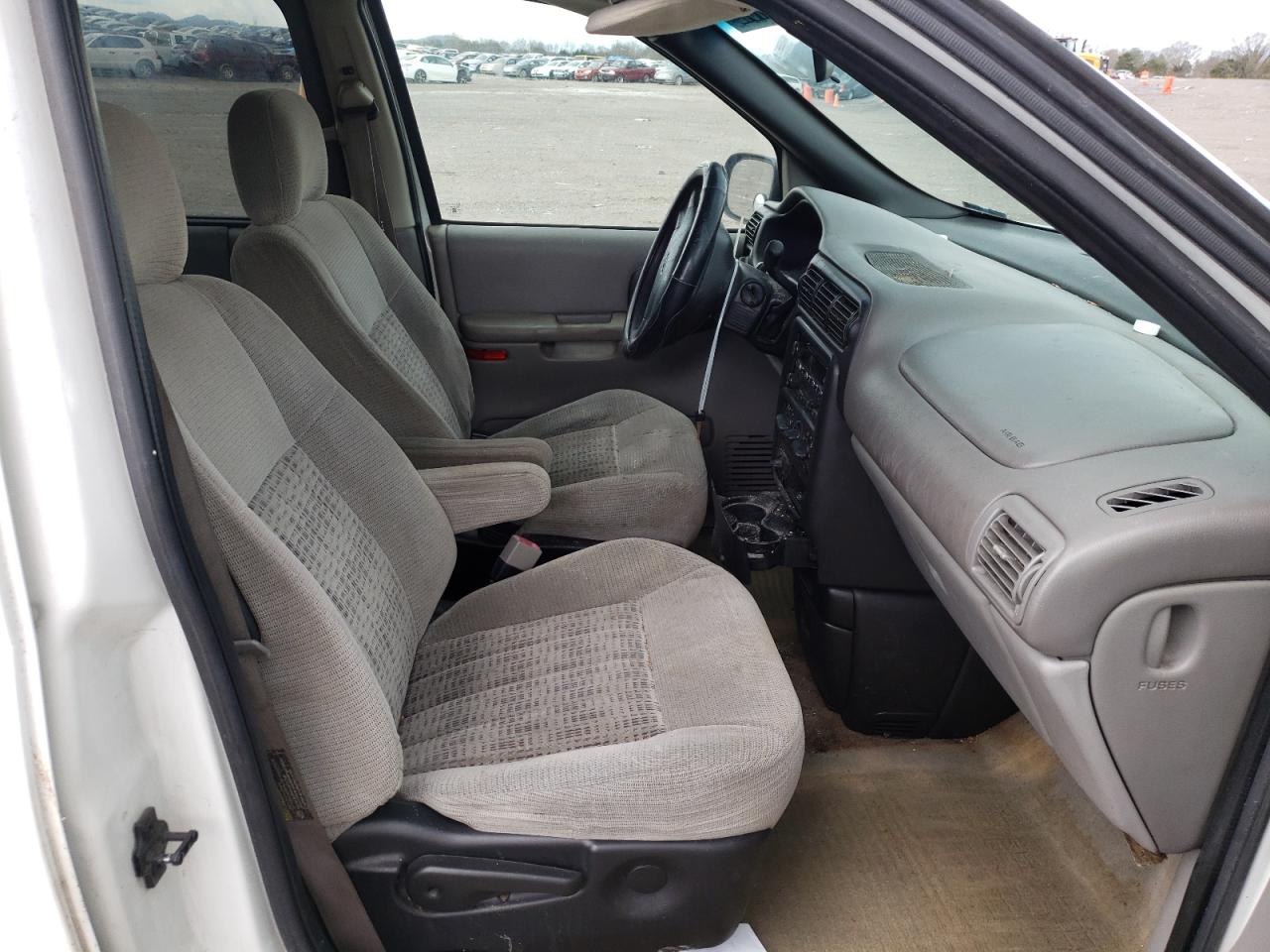 Photo 5 from auction – 2004 CHEVROLET VENTURE with VIN 1GNDX03E14D132663