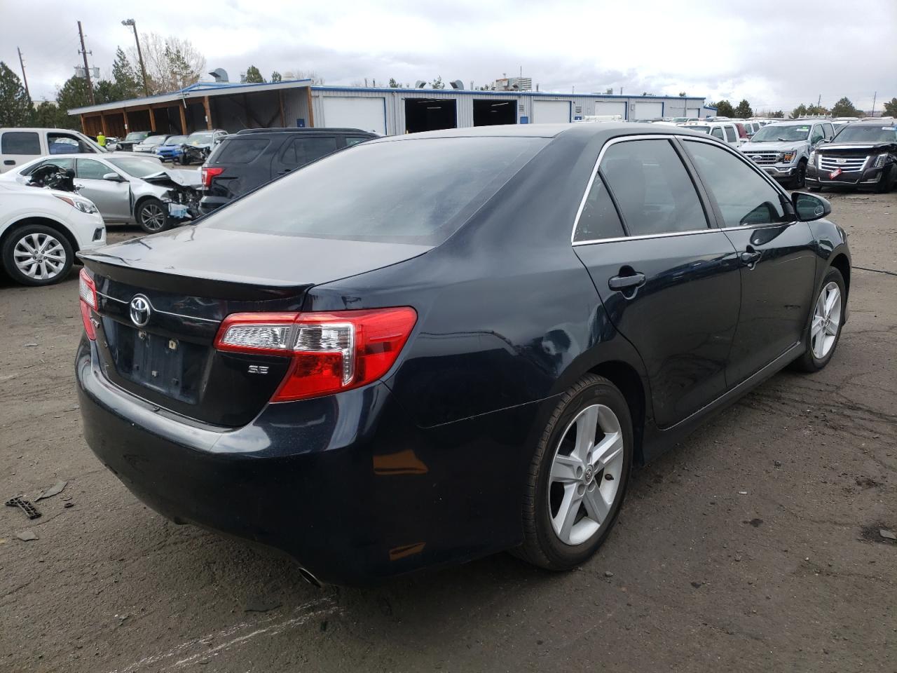 Photo 4 from auction – 2014 TOYOTA CAMRY L with VIN 4T1BF1FK4EU415789