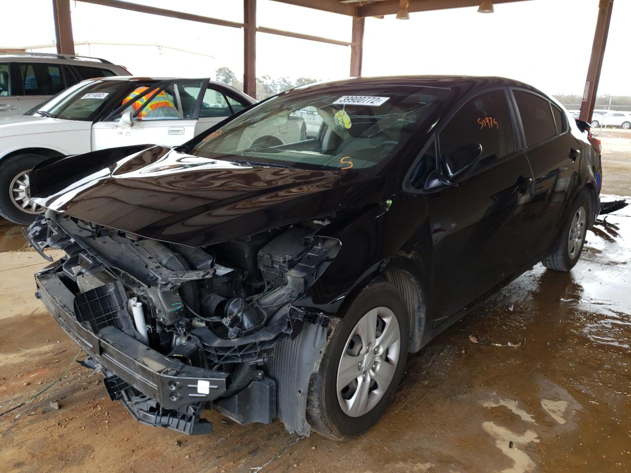 Photo 2 from auction – 2018 KIA FORTE LX with VIN 3KPFK4A70JE204135