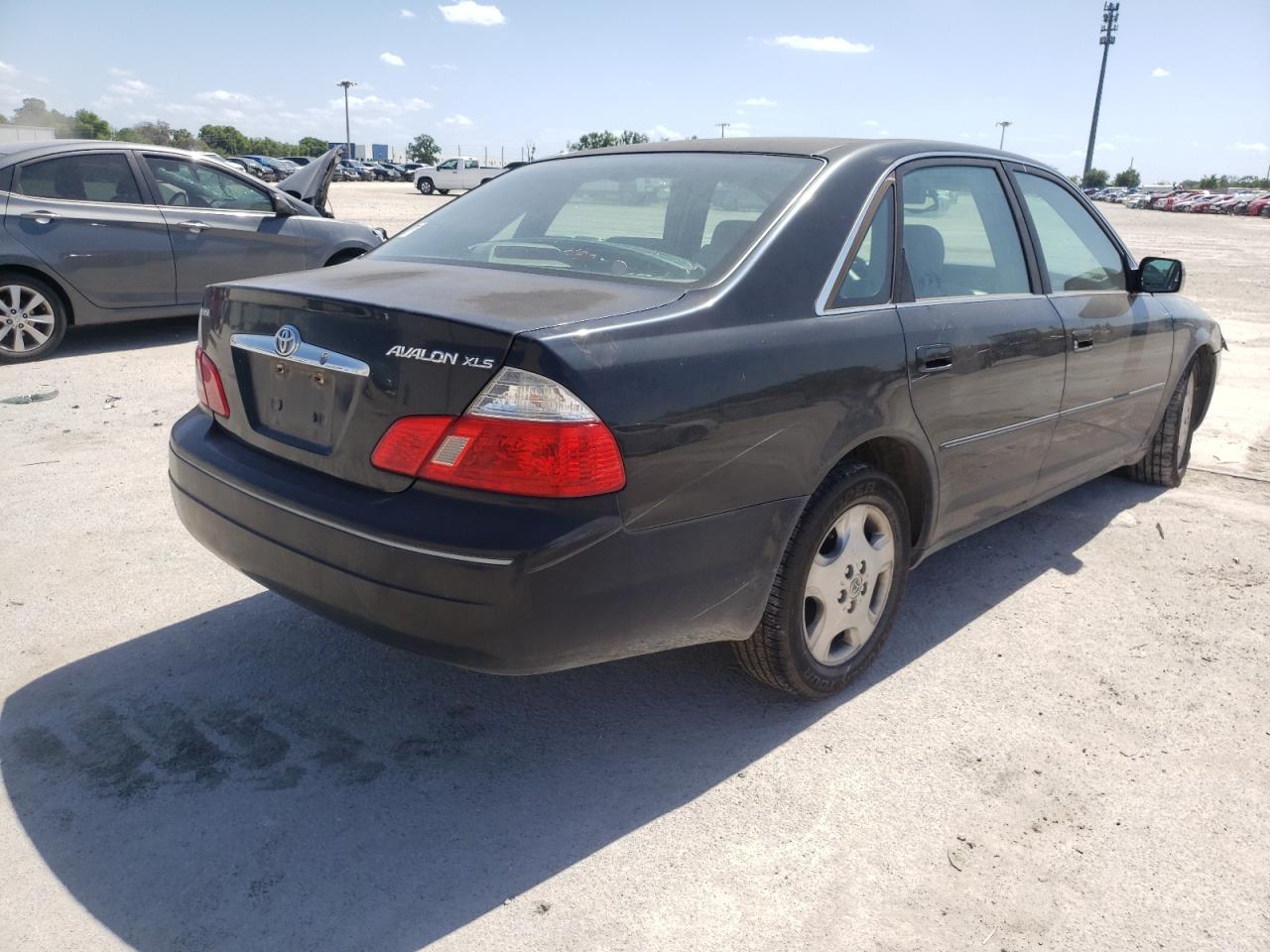 Photo 4 from auction – 2003 TOYOTA AVALON XL with VIN 4T1BF28B43U334503