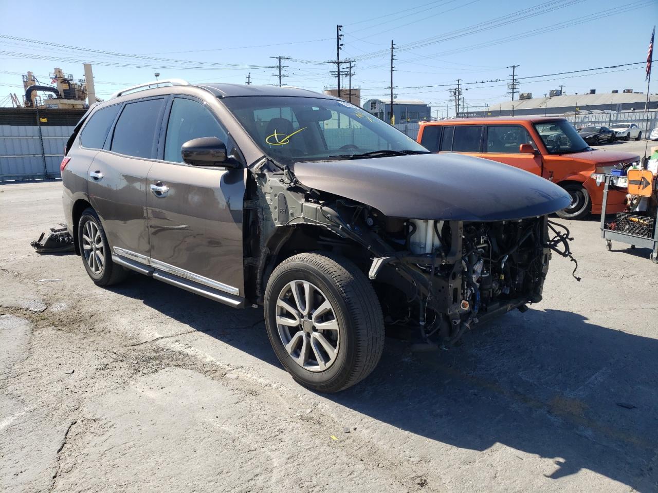 NISSAN PATHFINDER 2015 with VIN 5N1AR2MN1FC663866 - Photo from auction