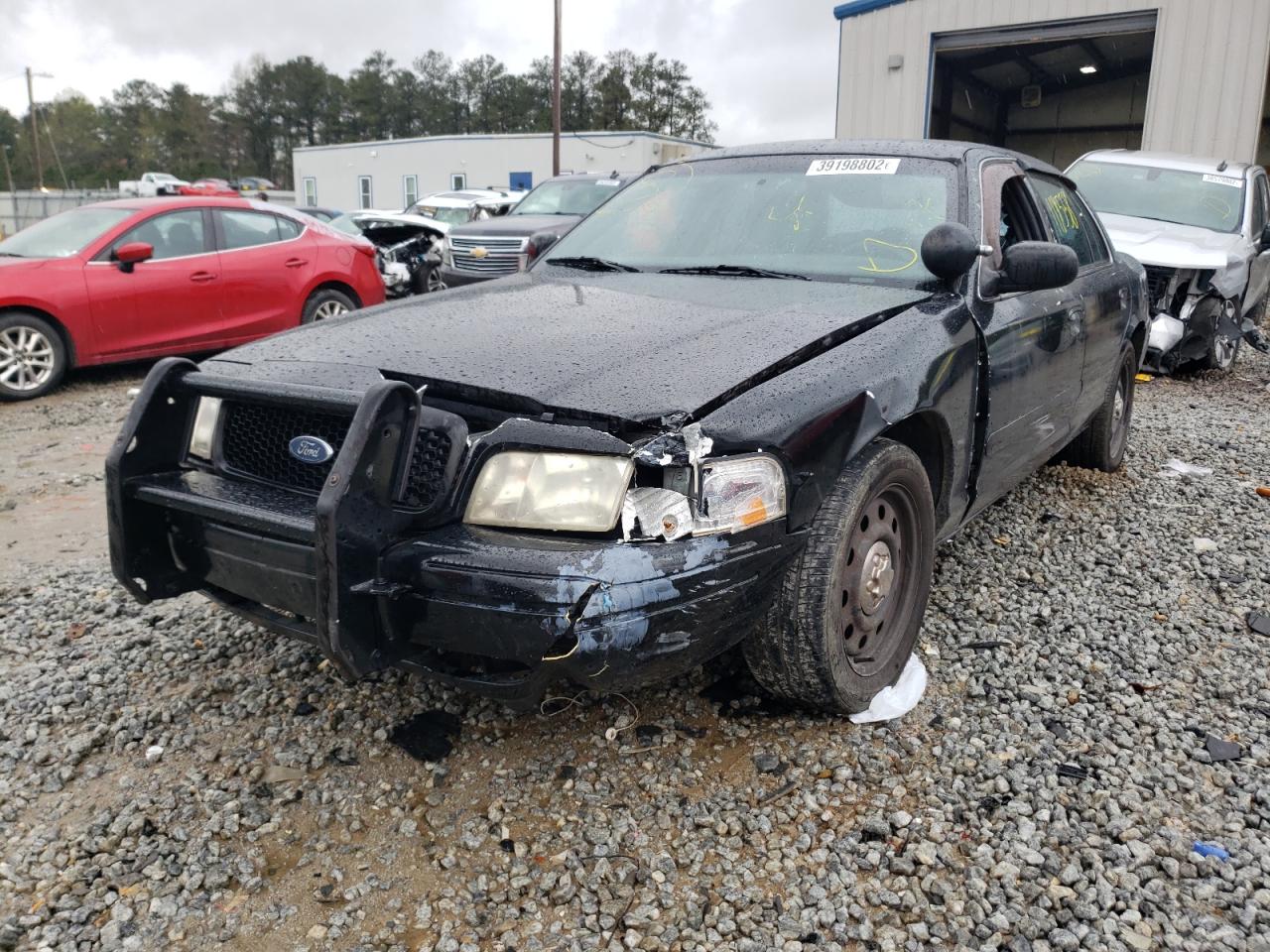 Photo 2 from auction – 2007 FORD CROWN VICT with VIN 2FAHP71W17X140442