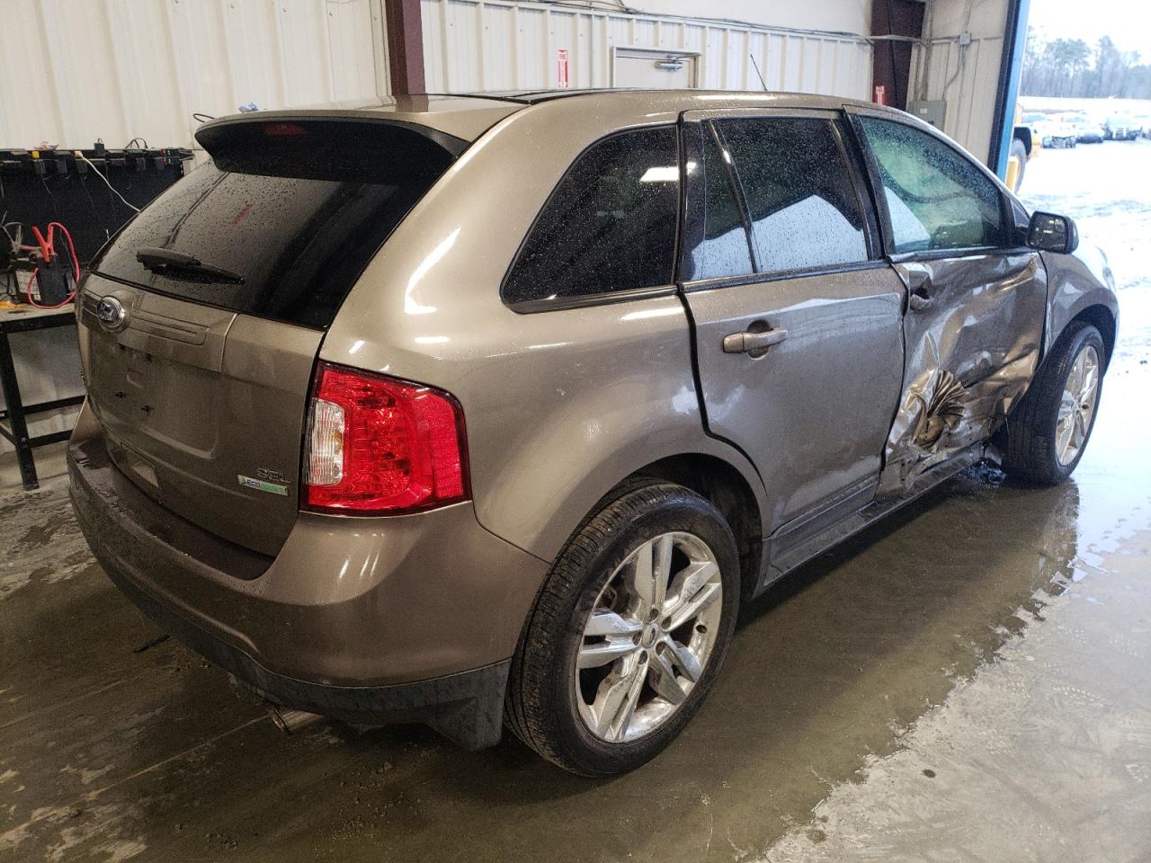 Photo 4 from auction – 2013 FORD EDGE SEL with VIN 2FMDK3J92DBA47461