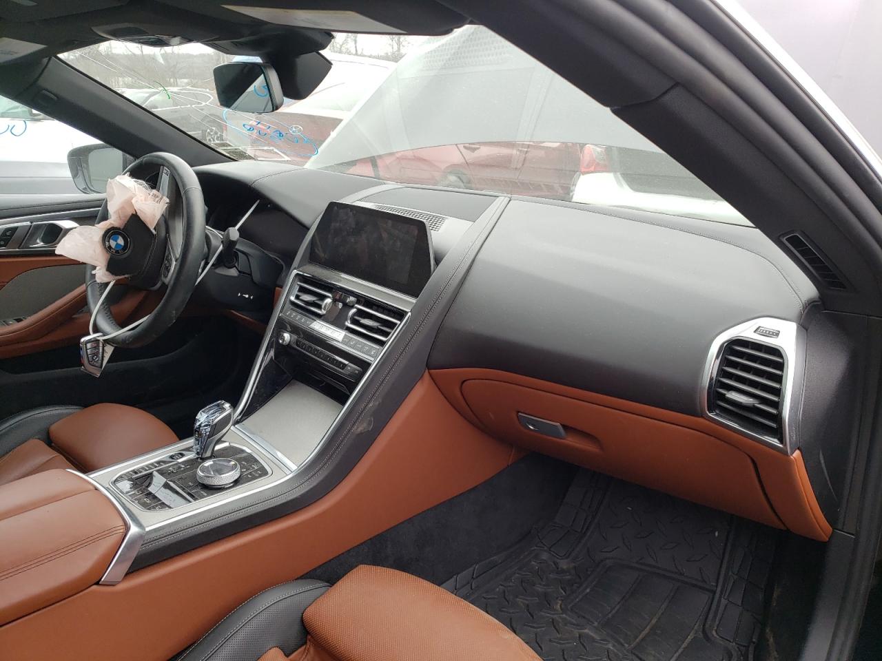 Photo 5 from auction – 2019 BMW M850XI with VIN WBAFY4C54KBX29320