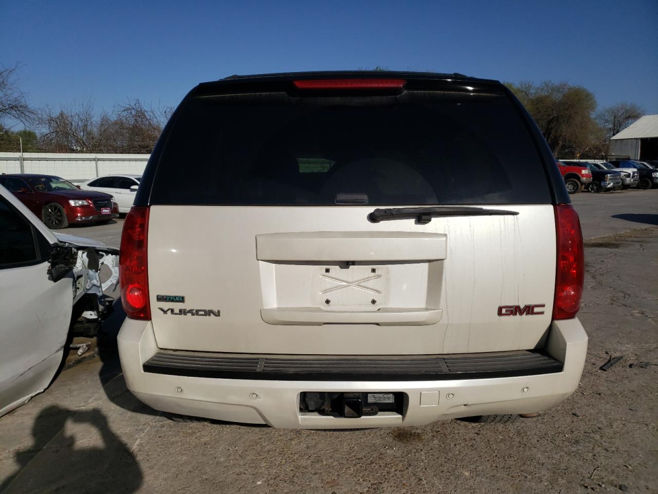 Photo 9 from auction – 2011 GMC YUKON SLT with VIN 1GKS2CE05BR338381